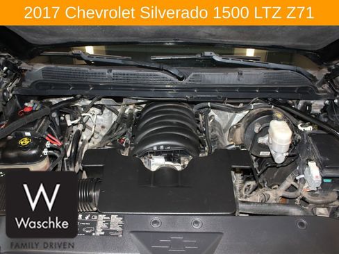 Used 2017 Chevrolet Silverado 1500 LTZ Z71 w/ Realtree Edition image 9