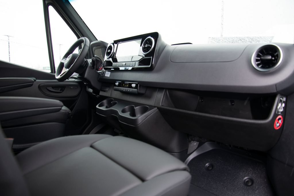 New 2026 Mercedes-Benz Sprinter 2500 image 14