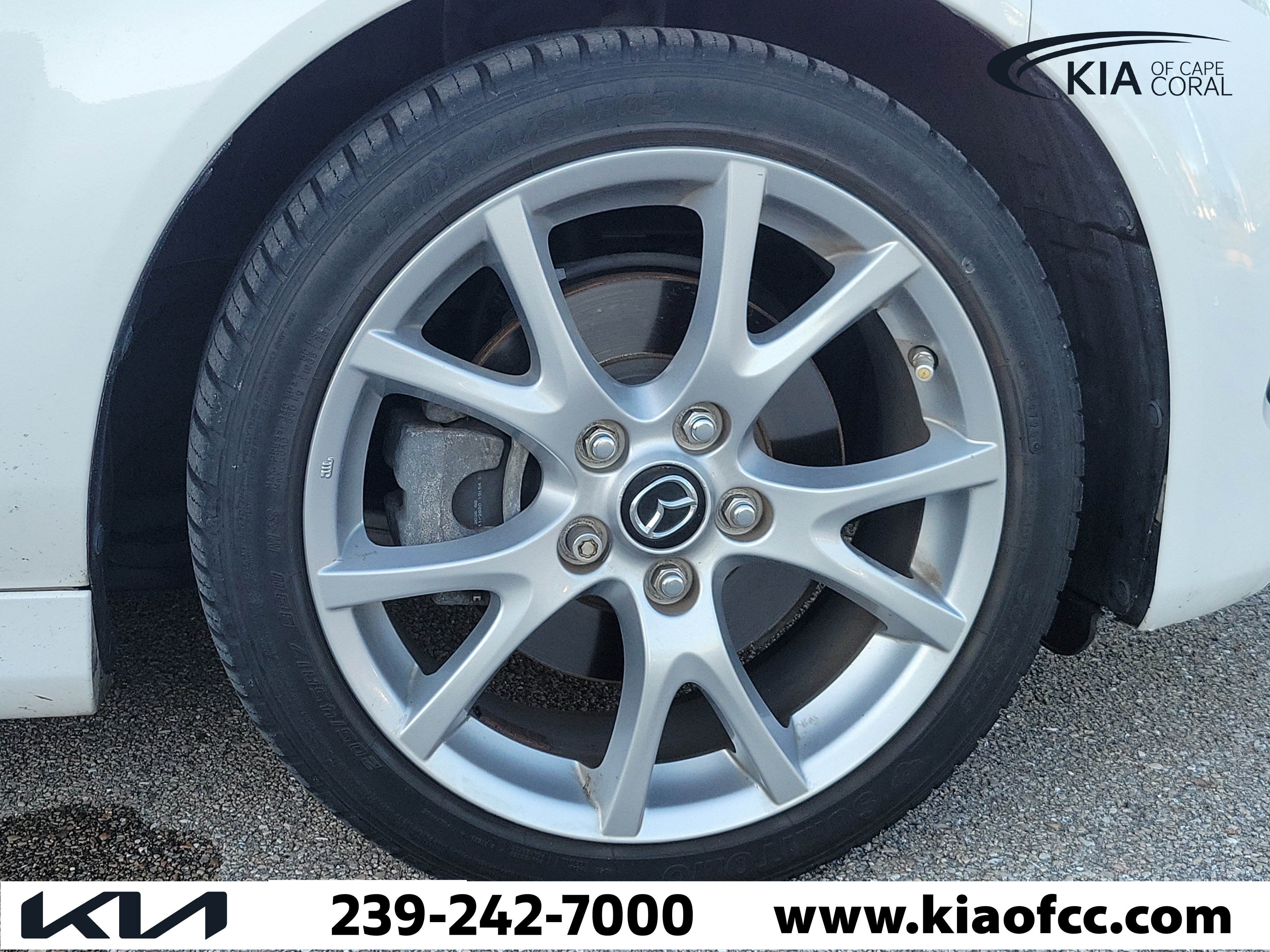 Used 2013 MAZDA MX-5 Miata Grand Touring RWD image 9