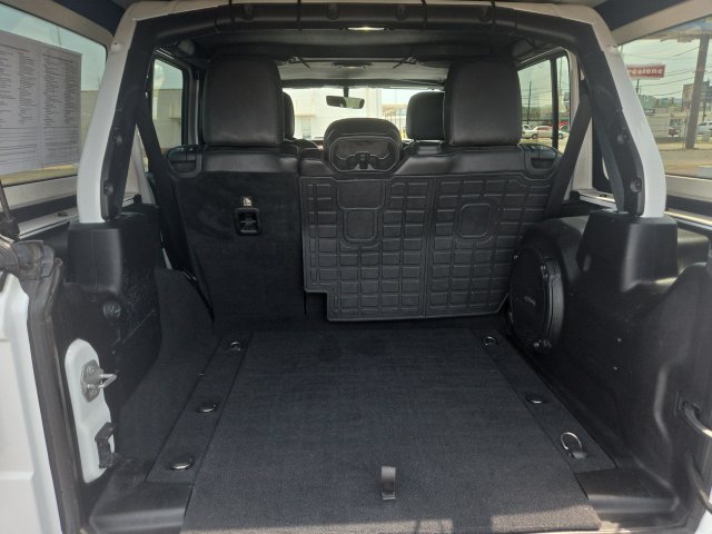 Used 2018 Jeep Wrangler Unlimited Rubicon AWD/4WD image 23