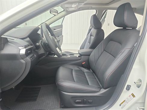 New 2025 Nissan Altima 2.5 SR w/ SR Premium Package image 19