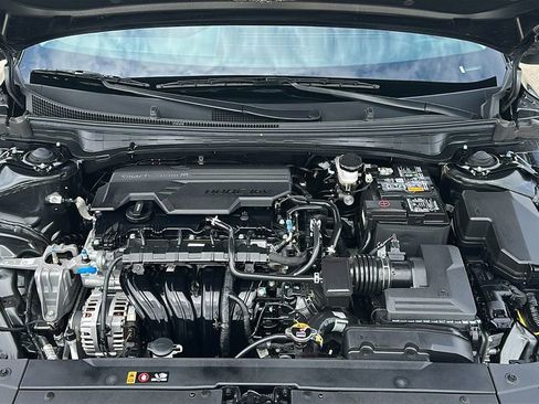 Used 2025 Kia K4 LXS image 3