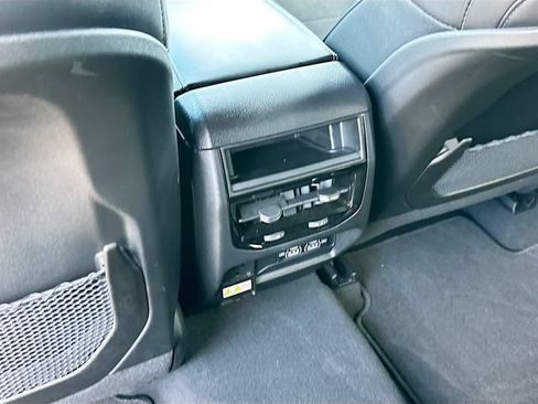 Used 2025 Jeep Grand Cherokee Altitude RWD image 25