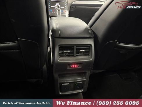 Used 2017 Ford Edge Titanium w/ Equipment Group 301A AWD/4WD image 35