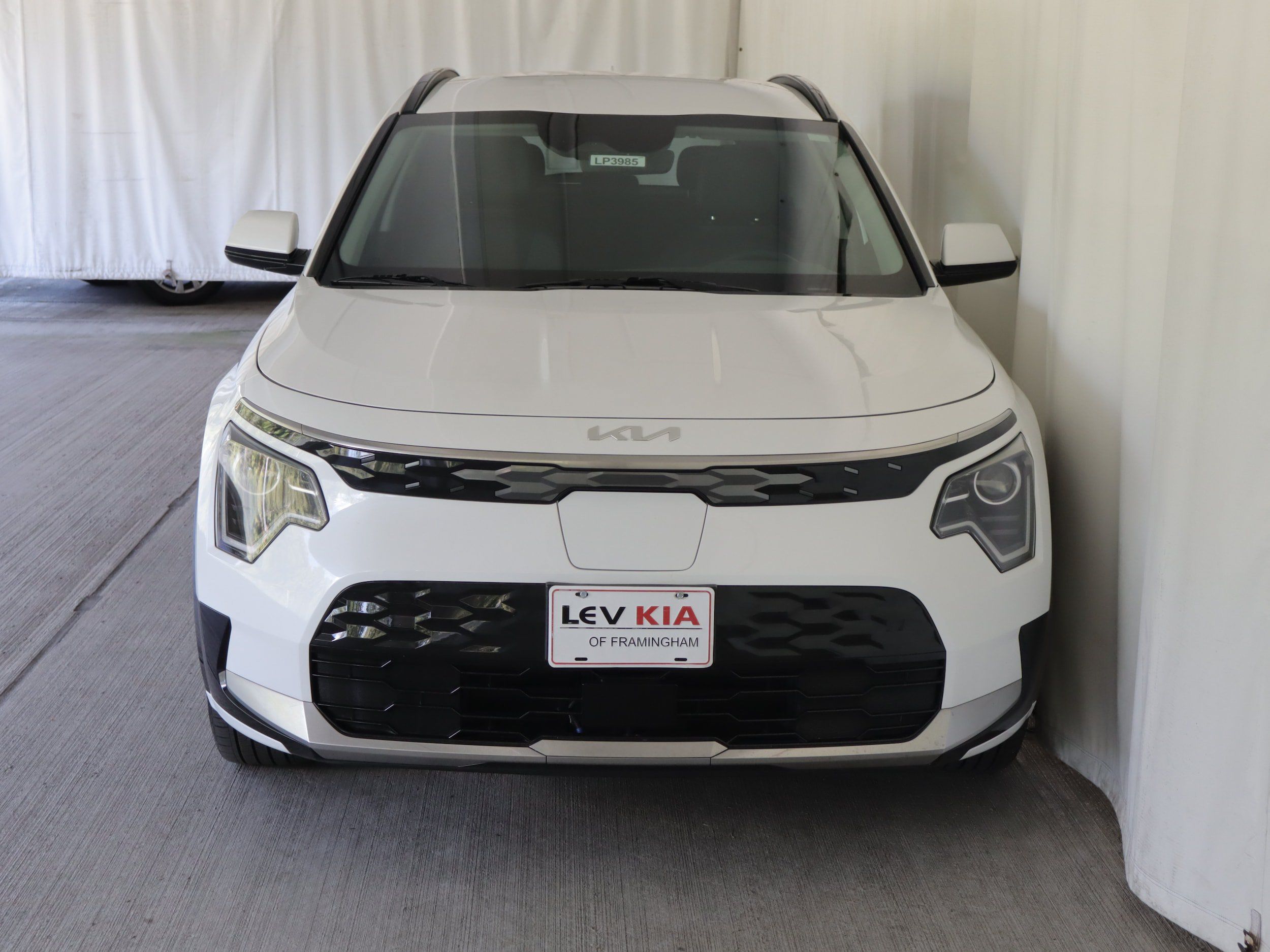 Used 2023 Kia Niro Wind w/ Wind Preserve Package FWD image 4