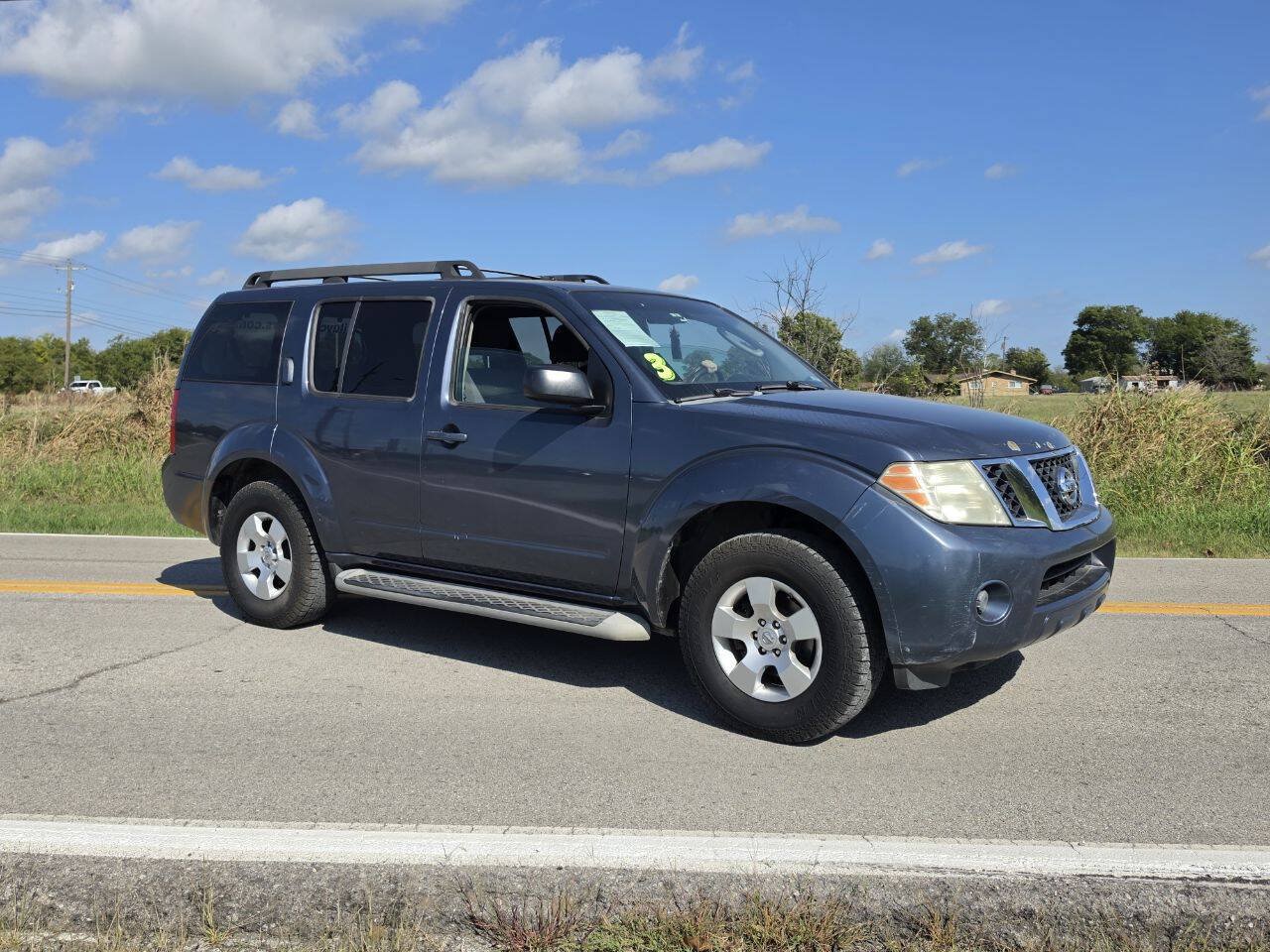 Used 2008 Nissan Pathfinder S RWD image 1