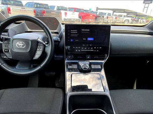 Used 2023 Toyota bZ4X XLE image 25