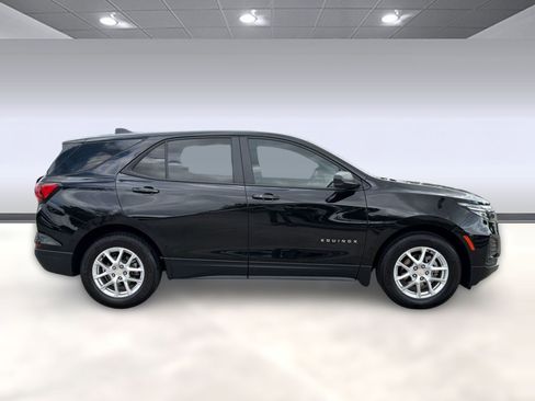 Certified 2024 Chevrolet Equinox LS w/ LS Convenience Package image 8