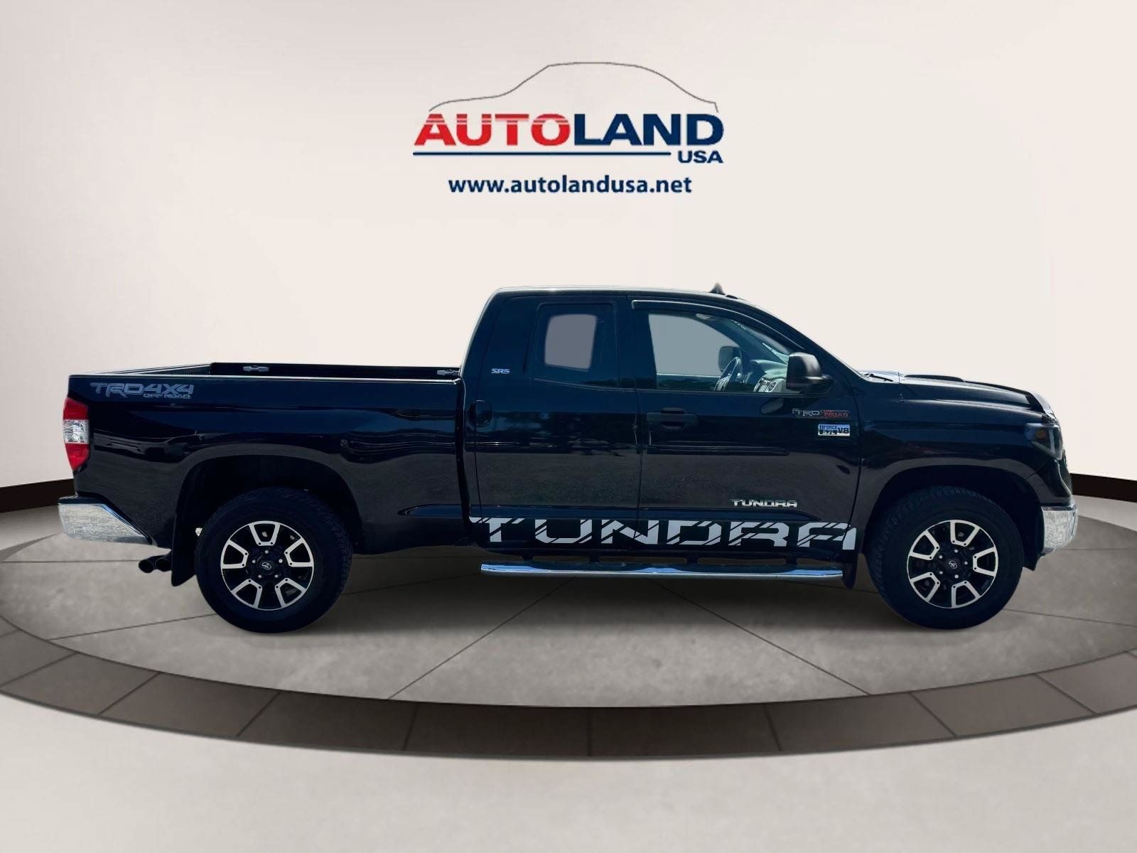 Used 2014 Toyota Tundra SR5 AWD/4WD image 3