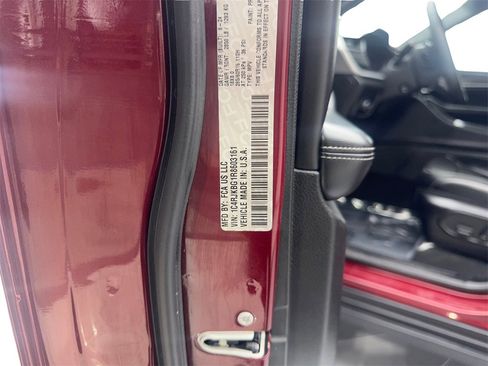 Used 2024 Jeep Grand Cherokee L Limited w/ Luxury Tech Group II image 95