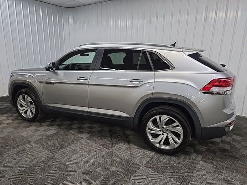 Used 2020 Volkswagen Atlas Cross Sport SEL FWD image 4