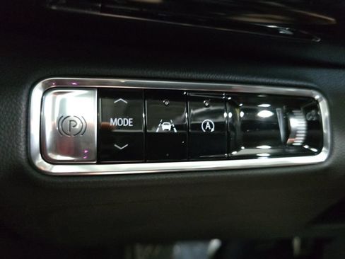 Used 2025 Buick Envision Sport Touring AWD/4WD image 29