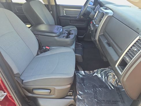 Used 2021 RAM 1500 Classic SLT AWD/4WD image 10