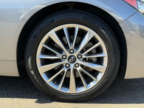 Used 2018 INFINITI Q50 Luxe RWD image 14
