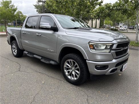 Used 2022 RAM 1500 Laramie w/ Sport Appearance Package AWD/4WD image 4