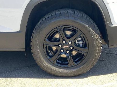 Used 2023 GMC Acadia AT4 w/ Technology Package AWD/4WD image 29