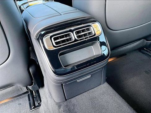 New 2026 Mercedes-Benz S 500 4MATIC image 19