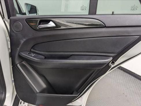 Used 2019 Mercedes-Benz GLE 400 GLE 400 image 17