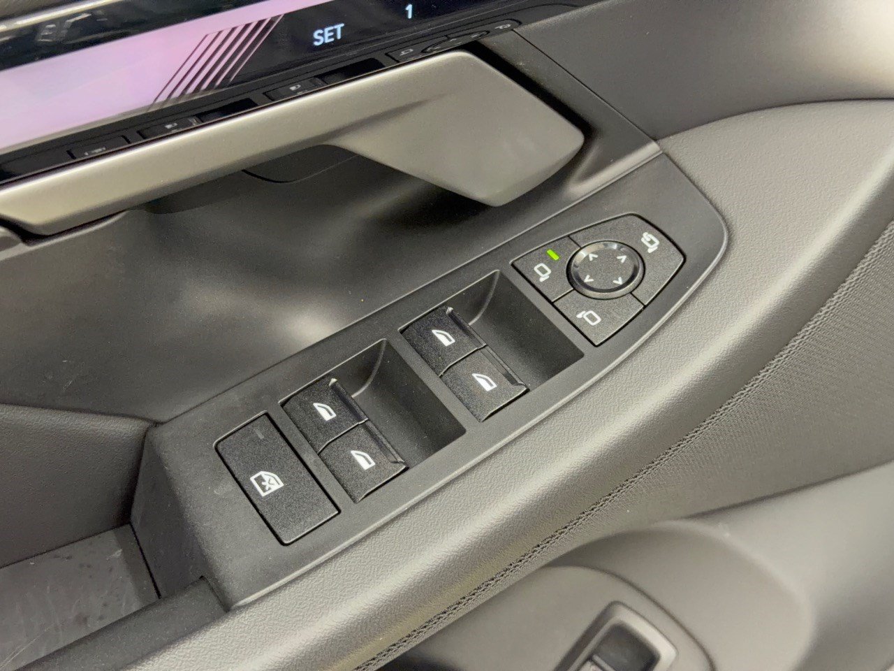 Certified 2025 BMW i5 eDrive40i w/ Premium Package RWD image 15