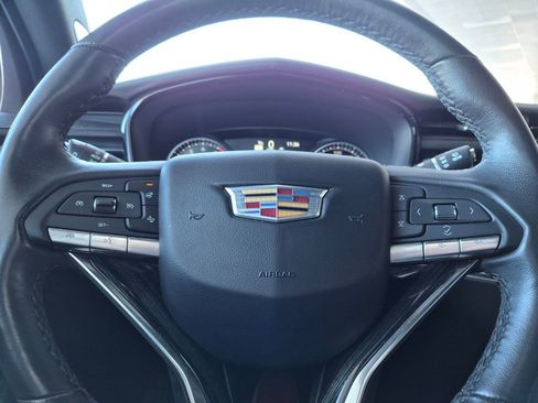 Used 2025 Cadillac XT6 Premium Luxury FWD image 34
