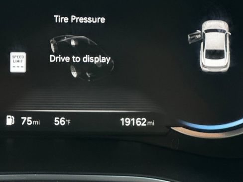 Used 2025 Genesis G70 2.5T w/ Sport Prestige Package image 27