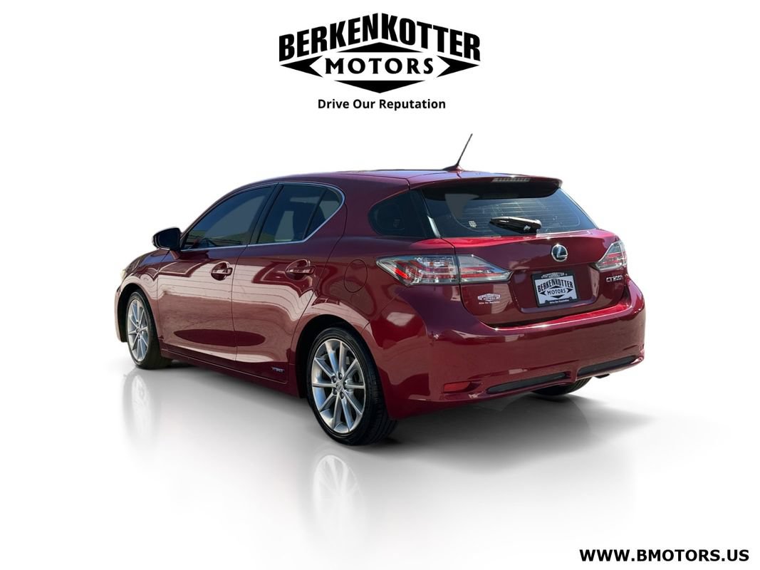 Used 2013 Lexus CT 200h w/ Premium Pkg w/Navigation FWD image 5