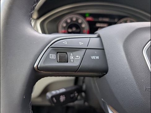 Certified 2025 Audi Q5 2.0T Premium w/ Convenience Plus Package image 14