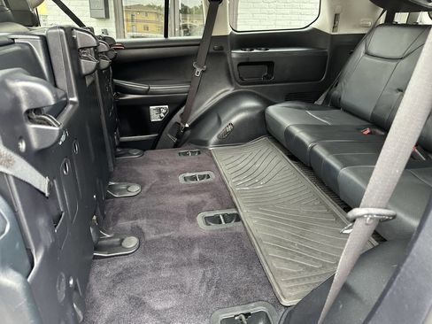 Used 2014 Lexus LX 570 4WD image 33