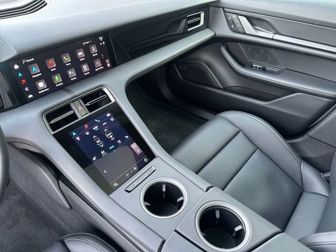 New 2025 Porsche Taycan 4S image 19