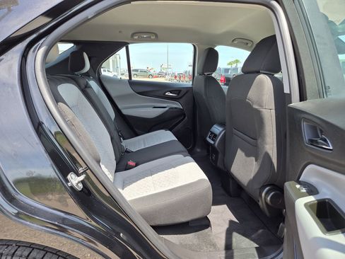 Used 2024 Chevrolet Equinox LS FWD image 16