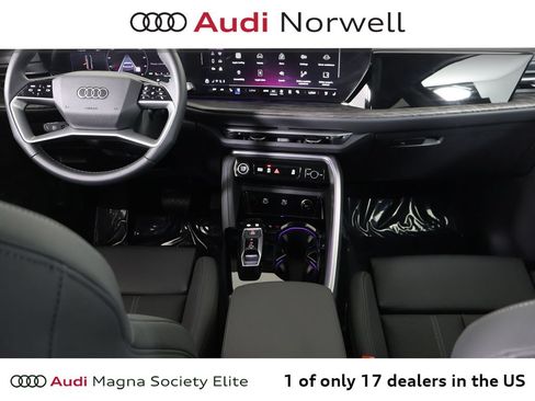 Used 2025 Audi Q5 Premium Plus w/ Premium Plus AWD/4WD image 24