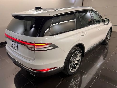 Used 2026 Lincoln Aviator Reserve AWD/4WD image 6