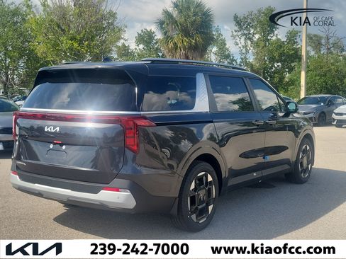 New 2026 Kia Carnival EX FWD image 6