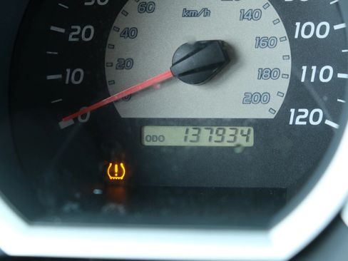 Used 2007 Toyota Tacoma PreRunner w/ TRD Sport Pkg #1 RWD image 15