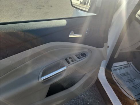 Used 2014 Ford Escape SE image 11