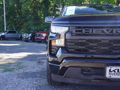 Used 2024 Chevrolet Silverado 1500 Custom AWD/4WD image 10