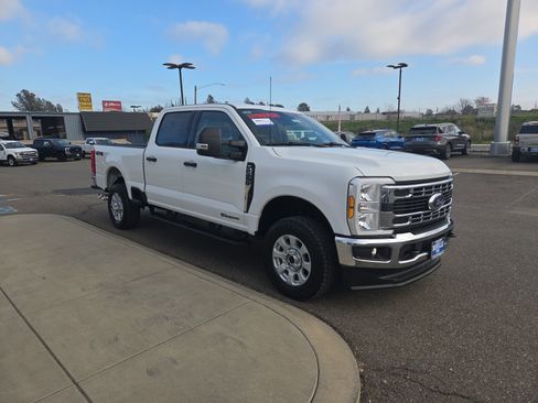 Used 2024 Ford F350 XLT image 7