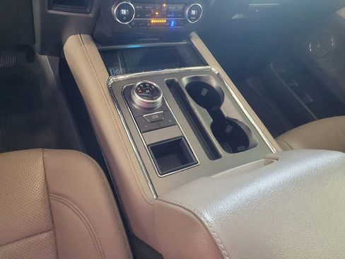 Used 2020 Ford Expedition XLT w/ Equipment Group 202A image 26