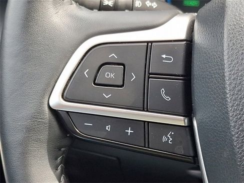 Certified 2022 Toyota Highlander XLE image 21