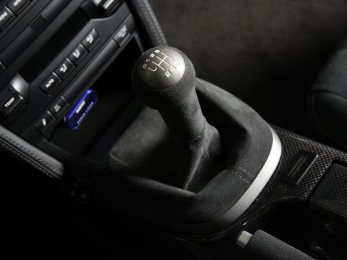 Used 2011 Porsche 911 GT2 RS RWD image 5