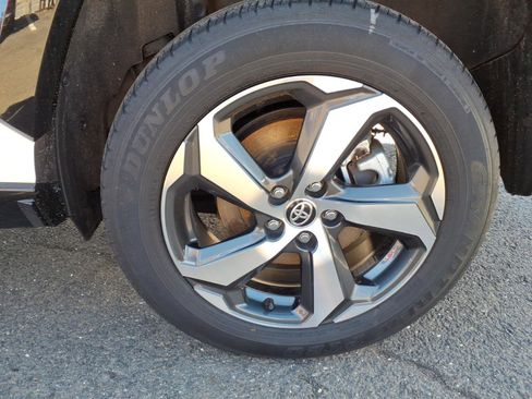 Certified 2024 Toyota RAV4 SE image 15