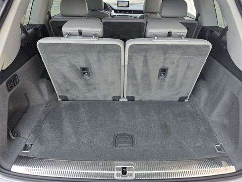 Used 2018 Audi Q7 2.0T Premium Plus w/ Premium Plus Package image 35