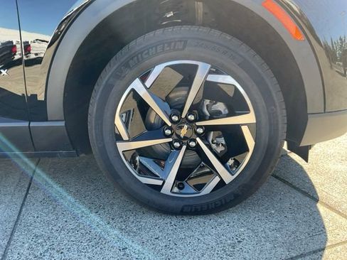 New 2026 Chevrolet Equinox EV LT image 23