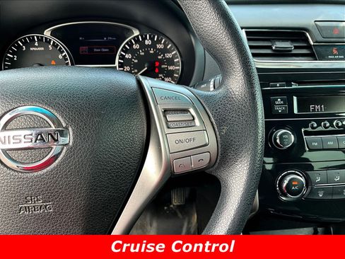 Used 2015 Nissan Altima 2.5 S w/ Power Driver Seat Package FWD image 11
