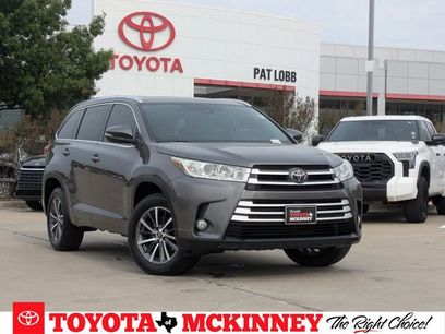 Used 2018 Toyota Highlander SE