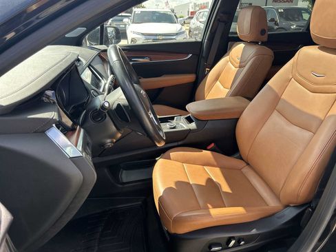 Certified 2024 Cadillac XT5 Premium Luxury AWD/4WD image 21