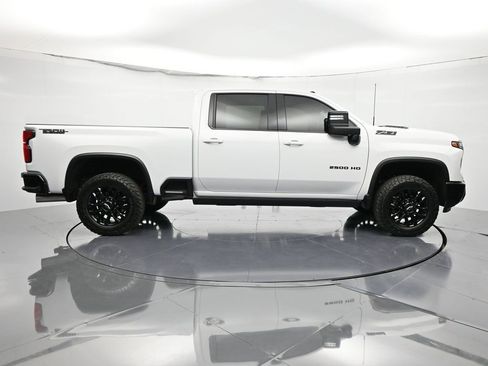 Certified 2025 Chevrolet Silverado 2500 LTZ w/ LTZ Plus Package image 4