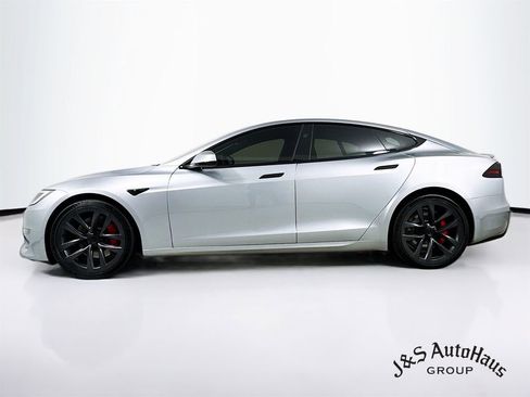 Used 2025 Tesla Model S Plaid image 4