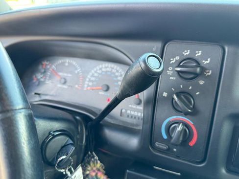 Used 2001 Dodge Ram 2500 Truck 2WD Quad Cab image 20