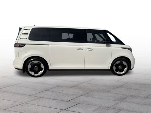 New 2025 Volkswagen ID. Buzz Pro S image 15
